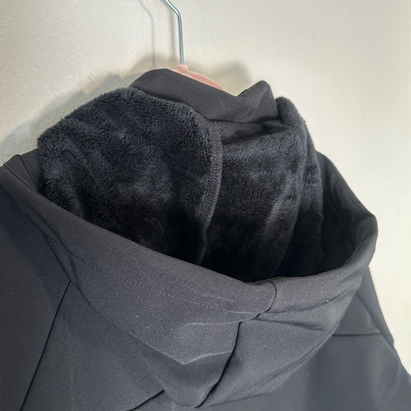 Mondetta Outdoor Project Long Softshell Jacket – Women’s Medium (NWOT) - Picture 6 of 12